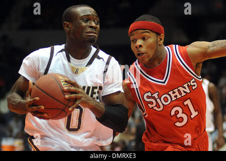 St. Bonaventure guard Ogo Adegboye (0) drives against St. John's guard Malik Stith (31) in the second half. St. Bonaventure dropped the game 69-68 to St. John's at the Blue Cross Arena in Rochester, NY. (Credit Image: © Michael Johnson/Southcreek Global/ZUMApress.com) Stock Photo