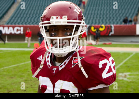 Temple Owls running back Joe Jones (26) after the NCAA football game between the Ball State Cardinals and the Temple Owls at Lincoln Financial Field in Philadelphia, Pennsylvania.  The Temple Owls beat the Cardinals, 24-19. (Credit Image: © Joe Nicola/Southcreek Global/ZUMApress.com) Stock Photo