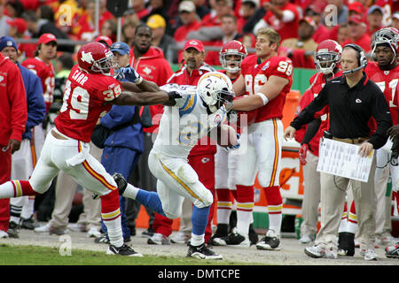 San Diego Chargers defensive end Larry English (52) during pre-game warmups  before the Chargers 37-7 victory over the Chiefs at Arrowhead Stadium in  Kansas CIty, Missouri. (Credit Image: © Jacob Paulsen/Southcreek  Global/ZUMApress.com