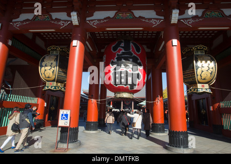 Hozomon Gate or 'treasure house gate' the inner of two large entrances that lead to Sensoji Temple Stock Photo