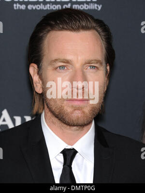 Los Angeles, California, USA. 16th Dec, 2013. Ewan McGregor arrives for the premiere of the film 'August: Osage County' at the Regal Cinemas theater. Credit:  Lisa O'Connor/ZUMAPRESS.com/Alamy Live News Stock Photo