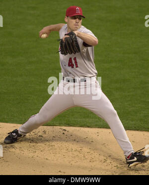 Oct 22, 2002 - San Francisco, CA, USA - Anaheim Angel starting pitcher JOHN LACKEY throws against the San Francisco Giants in the 1st inning of game 4 of the 2002 World Series on Tuesday October 23, 2002 at Pac Bell Park in San Francisco Calif.   (Credit Image: © Susan Tripp Pollard/Contra Costa Times/ZUMA Press) RESTRICTIONS: USA Tabloids RIGHTS OUT! Stock Photo