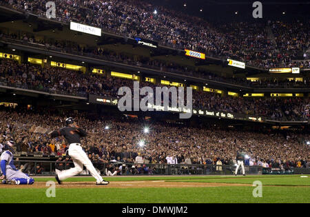 San Francisco Giants run through their warmups as they hold their final ...