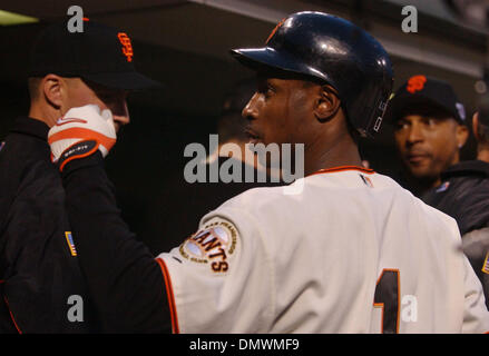 Kenny lofton hi-res stock photography and images - Alamy