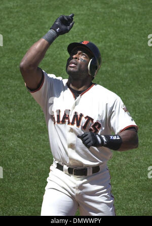 Jun 15, 2001; San Francisco, CA, USA; Reggie Sanders 4th inning grand slam, his second homer of the day, lifted the Giants to a 5-1 lead over the visiting Oakland A's Saturday afternoon June 15, 2002 at Pacific Bell Park in San Francisco, Calif. Stock Photo