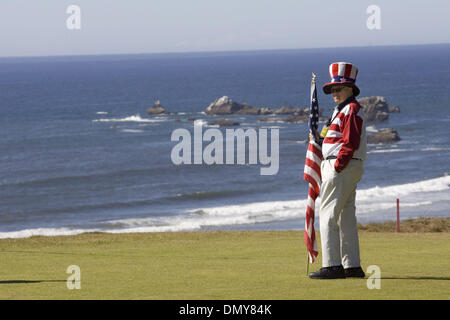 Jul 30, 2006; Bandon, OR, USA; Bill Giesenhagen, from Denver, CO, shows his team support, on the 13th hole, during the second round of the Curtis Cup Match at the Pacific Dunes course at Bandon Dunes Golf Resort in Bandon, Oregon on Sunday, July 30, 2006. Mandatory Credit: Photo by Richard Clement/ZUMA Press. (©) Copyright 2006 by Richard Clement Stock Photo