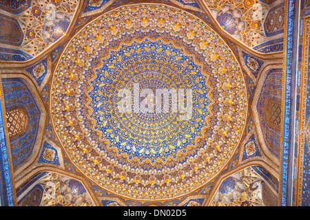Decorative ceiling, Tilla Kari Madrasah, also known as Tillya Kari Madrasah, Registan Square, Samarkand, Uzbekistan Stock Photo