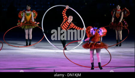 Feb 26, 2006; Turin, Piedmont, ITALY; TORINO 2006 WINTER OLYMPICS: An artist performs during the closing ceremonies Sunday Feb. 26, 2006 of the XX Olympic Winter Games in Turin, Italy. Mandatory Credit: Photo by W Luther/San Antonio Express-News/ZUMA Press. (©) Copyright 2006 by San Antonio Express-News Stock Photo