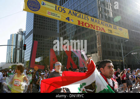 Mar 19, 2006; Los Angeles, CA, USA; Runners start the 21st Los Angeles Marathon in the heart of dowtown Los Angeles. This year saw a record breaking 25, 256 people running the 26.2-mile race. Mandatory Credit: Photo by J.P. Yim/ZUMA Press. (©) Copyright 2006 by J. P. Yim Stock Photo