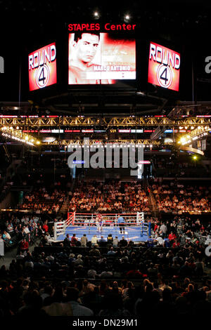 May 20, 2006; Los Angeles, CA, USA; An undercard bout in action at Oscar De La Hoya's Golden Boy Promotions Barrera Vs. Juarez World Super Featherweight Championship fight card at the Staples Center in Los Angeles, CA May 20, 2006.  Mandatory Credit: Photo by J.P. Yim/ZUMA Press. (©) Copyright 2006 by J. P. Yim Stock Photo