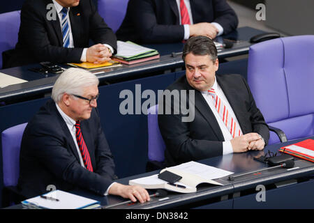 Berlin, Germany. 18th Dec, 2013. Session of the German Parliament - Chancellor Merkel gives a .Governmental declaration to the next European council. / Picture: Frank-Walter Steinmeier (SPD), Minister of Foreign Office, and Sigmar Gabriel (SPD), Minister of Economy and Energy, in Berlin, on December 18, 2013.Photo: Reynaldo Paganelli/NurPhoto Credit:  Reynaldo Paganelli/NurPhoto/ZUMAPRESS.com/Alamy Live News Stock Photo