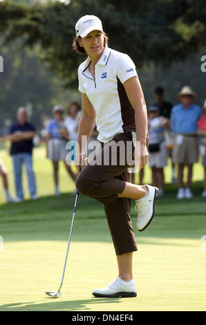 Aug 18, 2006; Portland, OR, USA; JULI INKSTER, from Los Altos, CA, reacts to missing a putt on the 16th hole during the first round of the Safeway Classic at the Columbia-Edgewater Country Club in Portland, Oregon, Friday, August 18, 2006. Inkster finished the day at 71, one under par. Mandatory Credit: Photo by Richard Clement/ZUMA Press. (©) Copyright 2006 by Richard Clement Stock Photo