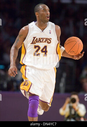 Nov 19, 2006; Los Angeles, CA, USA; Los Angeles Lakers (24) KOBE BRYANT steals the ball from the Chicago Bulls' (2) Thabo Sefolosha during the fourth quarter of the game at the Staples Center. The Los Angeles Lakers won the game 82-72. Mandatory Credit: Photo by Armando Arorizo/ZUMA Press. (©) Copyright 2006 by Armando Arorizo Stock Photo