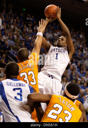 UK's Darius Miller (1) put up a jumper over Tennessee's Brian Williams (33) in the second half of the University of Kentucky vs. Tennessee basketball game on Saturday, Feb. 21, 2009 in Rupp Arena in Lexington.   UK won 77-58.  Photo by David Perry  (Credit Image: © Lexington Herald-Leader/ZUMA Press) Stock Photo