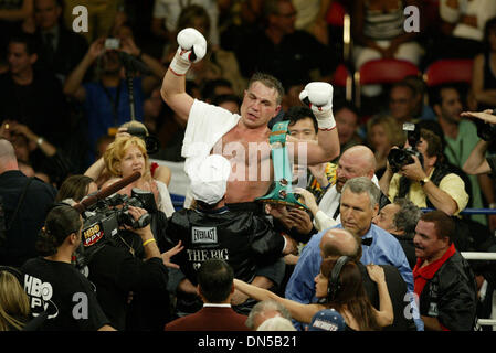 Aug 12, 2006; Las Vegas, NV, USA; OLEG MASKAEV won the WBC Heavyweight title by a Technical Knockout against HASIM RAHMAN 2:17 seconds in the 12th round at The Thomas & Mack Arena in Las Vegas. This is MASKAEV'S second win against RAHAM.  Mandatory Credit: Photo by Mary Ann Owen/ZUMA Press. (©) Copyright 2006 by Mary Ann Owen Stock Photo