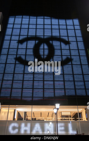 Chanel shop at Ginza district. Tokyo. Chanel Ginza was designed by New York architect Peter Marino Stock Photo