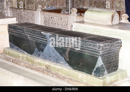 Timur’s tomb, Gur Emir Mausoleum, also known as Gur Amir, Guri Amir, Gur-E Amir, and Gur-I Amir, Samarkand, Uzbekistan Stock Photo