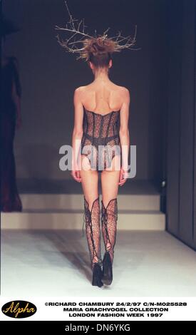 Feb. 24, 1997 - London, ENGLAND - 24/2/97 .MARIA GRACHVOGEL COLLECTION .LONDON FASHION WEEK 1997(Credit Image: © Globe Photos/ZUMAPRESS.com) Stock Photo