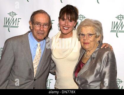 Oct. 24, 2002 - Beverly Hills, CA, USA - JIM BELLOWS BRIDGET MCMEEL AND LYNN POVICH ..K26857TR  INTERNATIONAL WOMEN'S MEDIA FOUNDATION'S COURAGE IN JOURNALISM AWARDS (TO HONOR WOMEN JOURNALISTS).REGENT BEVERLY WILSHIRE HOTEL, BEVERLY HILLS, CA.OCTOBER 24, 2002. TOM RODRIGUEZ/   2002(Credit Image: © Globe Photos/ZUMAPRESS.com) Stock Photo