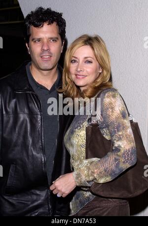 Nov. 24, 2002 - Beverly Hills, CALIFORNIA, USA - SHARON LAWRENCE AND HER HUSBAND THOMAS APOSTLE ..K27298TR  NORBY WALTER'S 21ST ANNUAL PRE-HOLIDAY PARTY.THE FRIARS CLUB, BEVERLY HILLS, CA.NOV. 24, 2002. TOM RODRIGUEZ/   2002.(Credit Image: © Globe Photos/ZUMAPRESS.com) Stock Photo