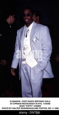 Nov. 4, 1998 - K13958JBB.BIRTHDAY PARTY FOR SEAN P DIDDY PUFF DADDY COMBS  AT CIPRIANI RESTAURANT NEW YORK CITY .11/04/1998. JOHN BARRETT/ MARIAH CAREY  AND DEREK JETER(Credit Image: © Globe Photos/ZUMAPRESS.com Stock