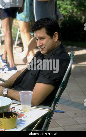 Sept. 23, 1999 - K17803CM.BLACK AND BLUE.TV-FILM STILL.SUPPLIED BY    ANTHONY LAPAGLIA(Credit Image: © Globe Photos/ZUMAPRESS.com) Stock Photo