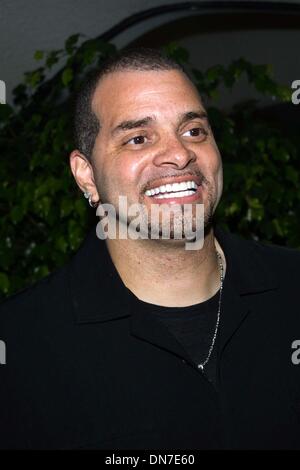 Oct. 27, 2002 - Beverly Hills, CALIFORNIA, USA - SINBAD ..K26945TR  FRIARS CLUB OF CALIFORNIA TO HONOR EARVIN ''MAGIC'' JOHNSON-LIFETIME ACHIEVEMENT AWARD.FRIARS CLUB OF CALIFORNIA, BEVERLY HILLS, CA.OCTOBER 27, 2002. TOM RODRIGUEZ/   2002(Credit Image: © Globe Photos/ZUMAPRESS.com) Stock Photo