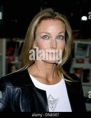 Mar. 3, 2002 - K24253MR: BO DEREK BOOK SIGNING.BRENTANO'S BOOK STORE