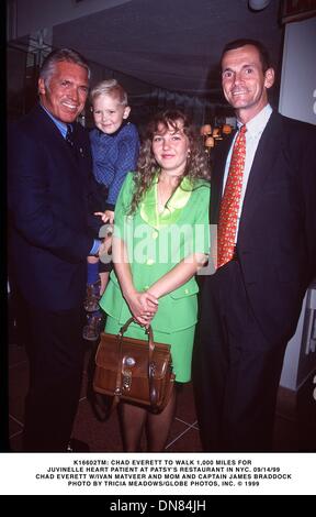 Sept. 14, 1999 - K16602TM: CHAD EVERETT TO WALK 1,000 MILES FOR JUVINELLE HEART PATIENT AT PATSY'S RESTAURANT IN NYC .09/14/99.CHAD EVERETT W/ IVAN  MATVEER & MOM & CAPTAIN JAMES BRADDOCK. TRICIA MEADOWS/   1999(Credit Image: © Globe Photos/ZUMAPRESS.com) Stock Photo
