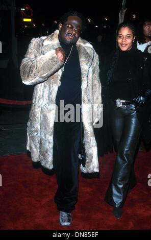 Dec. 18, 2001 - K23665TR:   12/12/01.THE ''ALI'' FILM PREMIERE AT GRAUMAN'S CHINESE THEATER IN HOLLYWOOD, CA..CEDRIC. TOM RODRIGUEZ/   2001(Credit Image: © Globe Photos/ZUMAPRESS.com) Stock Photo