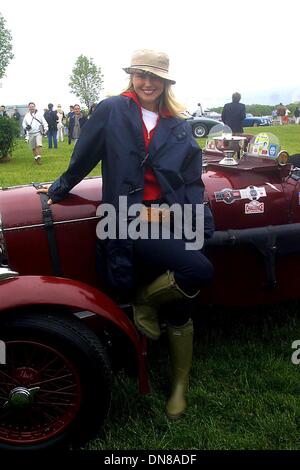 May 26, 2002 - K25152JBB:  5/26/02.THE 2002 HAMPTONS AUTO CLASSIC/HAMPTONS CONCOURS D' ELEGANCE, BRIDGEHAMPTON, NY..CHRISTIE  BRINKLEY. JOHN BARRETT/   2002(Credit Image: © Globe Photos/ZUMAPRESS.com) Stock Photo