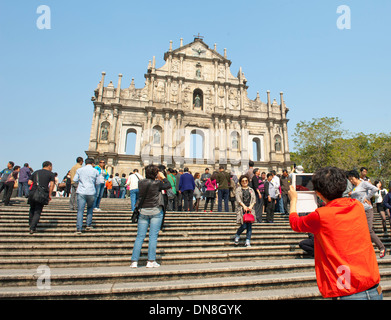 Tourists in front of the ruins of St. Paul's - A famous tourist sightseeing in Macau (Macao), SARE of China Stock Photo