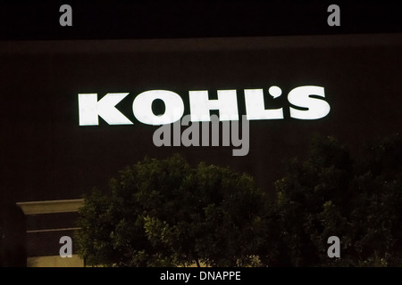 The Exterior Of A Kohl's Department Store In Livonia, Detroit Stock ...