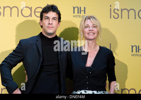 Madrid, Spain. 23rd Dec, 2013. Mario Casas and Belen Rueda attend 'Ismael' photocall at NH Palacio de Tepa Hotel on December 23, 2013 in Madrid, Spain.Photo: Oscar Gonzalez/NurPhoto Credit:  Oscar Gonzalez/NurPhoto/ZUMAPRESS.com/Alamy Live News Stock Photo