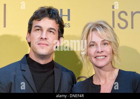 Madrid, Spain. 23rd Dec, 2013. Mario Casas and Belen Rueda attend 'Ismael' photocall at NH Palacio de Tepa Hotel on December 23, 2013 in Madrid, Spain.Photo: Oscar Gonzalez/NurPhoto Credit:  Oscar Gonzalez/NurPhoto/ZUMAPRESS.com/Alamy Live News Stock Photo