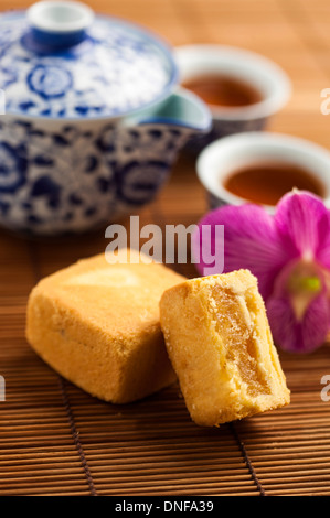 Moon Cake and Tea Set of Mid Autumn Festival Stock Photo - Alamy