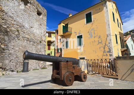 small square with an ancient cannon in Camogli, Italy Stock Photo
