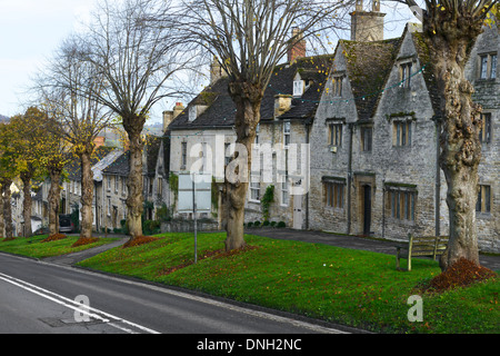 Cotswold cottages and houses along The Hill, Burford, Cotswolds, Oxfordshire, England, United Kingdom, UK, Europe