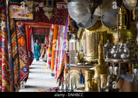 COPPER AND RUG SHOPS, HABOUS QUARTER, THE NEW MEDINA OF CASABLANCA, MOROCCO Stock Photo