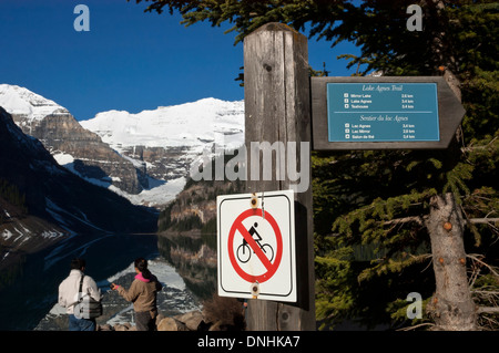 Lake Agnes trail sign. Banff National Park, Alberta. Canada Stock Photo