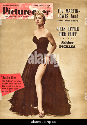 Cover of Picturegoer magazine dated 8th August 1954 featuring film actress Martha Hyer Stock Photo