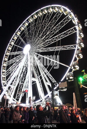 London, UK. 30th Dec, 2013. Traditional European style Christmas Markets - All the Fun of the Fair - Ice Skating - Music - Beer - Food - that is Winter Wonderland at Hyde Park, London - December 31st 2013 Credit:  KEITH MAYHEW/Alamy Live News Stock Photo