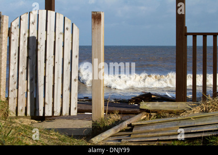 Homes destroyed after tidal surge at Hemsby in December 2013 Stock Photo