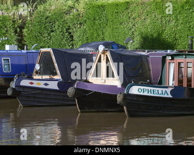 alvechurch boatyard worcester and birmingham canal worcestershire midlands england uk Stock Photo