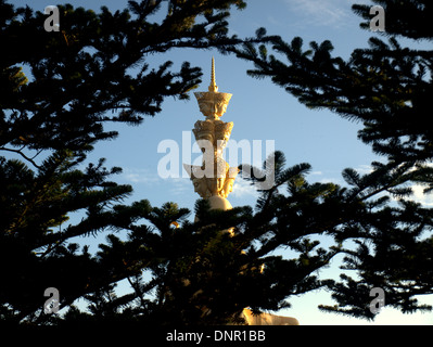 Massive statue of Samantabhadra at the summit of Mount Emei, Emei Shan, near Leshan, Sichuan province, China. Stock Photo