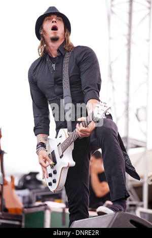 Oshkosh, Wisconsin, USA. 14th July, 2011. PAUL PHILLIPS of Puddle of Mudd performs at 2011 Rock USA Music Festival in Oshkosh, Wisconsin © Daniel DeSlover/ZUMAPRESS.com/Alamy Live News Stock Photo