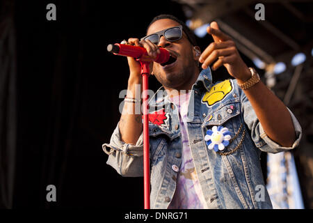 Chicago, Illinois, USA. 9th July, 2011. Rapper KID CUDI performs with his band at Dave Matthews Band Caravan in Chicago, Illinois © Daniel DeSlover/ZUMAPRESS.com/Alamy Live News Stock Photo