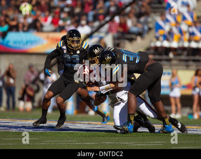 Dec. 30, 2013 - El Paso, TX, United States of America - December 31, 2013 El Paso, TX...UCLA linebacker (10) Myles Jack in action during the 2nd quarter of the UCLA vs Virginia tech football game. The UCLA Bruins defeated the Virginia Tech Hokies 42-12 on Tuesday, December 31, 2013 in the Hyundai Sun Bowl in El Paso, TX. (Mandatory Credit: Juan Lainez / MarinMedia.org / Cal Sport Media) (Complete photographer, and credit required) Stock Photo