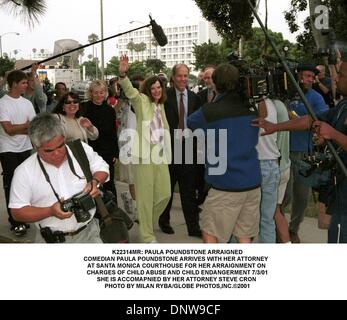July 3, 2001 - K22314MR: PAULA POUNDSTONE ARRAIGNED.COMEDIAN PAULA POUNDSTONE ARRIVES WITH HER ATTORNEY  .AT SANTA MONICA COURTHOUSE FOR HER ARRAIGNMENT ON .CHARGES OF CHILD ABUSE AND CHILD ENDANGERMENT 7/3/01.SHE IS ACCOMAPNIED BY HER ATTORNEY STEVE CRON . MILAN RYBA/   2001(Credit Image: © Globe Photos/ZUMAPRESS.com) Stock Photo