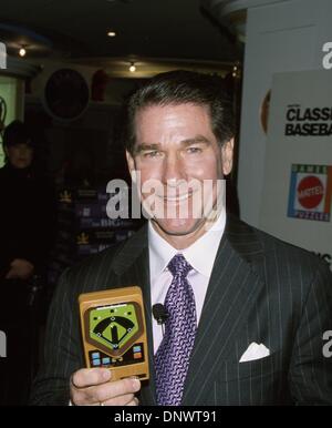 Mar. 17, 2002 - K24398MR: REGGIE JACKSON AND STEVE GARVEY PLAY THE MATTELL BASEBALL GAME.FAO SCHWARZ STORE, LA, CA 03/15/2002. STEVE GARVEY. MILAN RYBA/   2002(Credit Image: © Globe Photos/ZUMAPRESS.com) Stock Photo